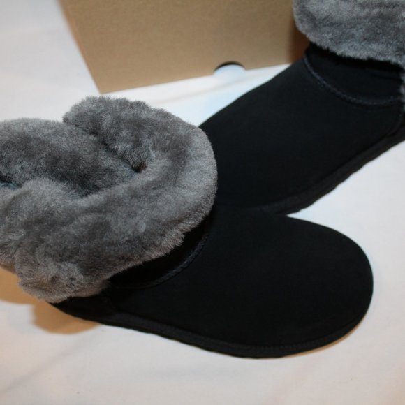 NIB UGG SANIYA MINI SUEDE SHEARLING LINED ANKLE BOOTS BLACK GRAY - Picture 4 of 6